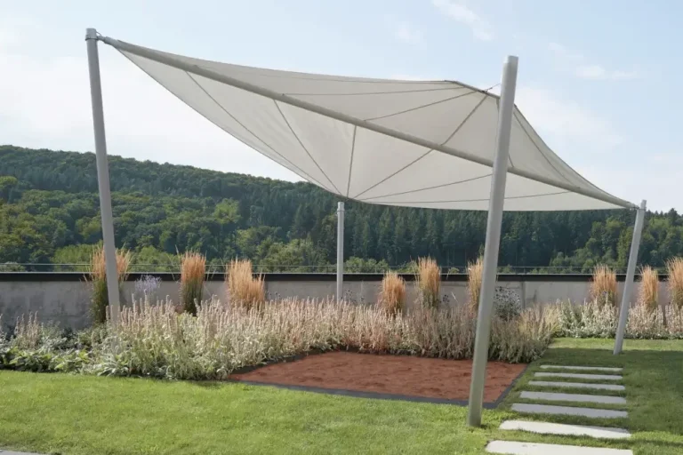 Sonnensegel als Gestaltungselement für Garten und Außenbereich