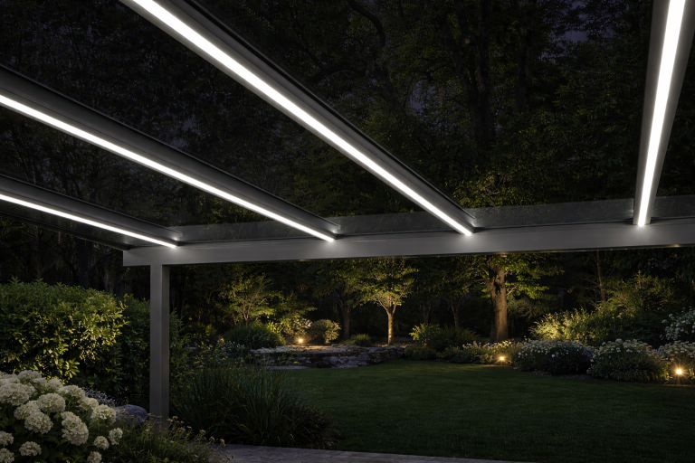 LED-Beleuchtung in Terrassenüberdachung für stimmungsvolle Atmosphäre